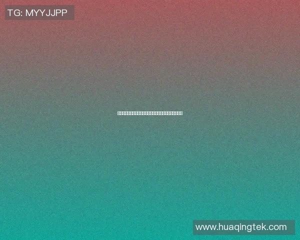 足球明星携手爱侣共度浪漫情人节展现甜蜜爱情与激情瞬间